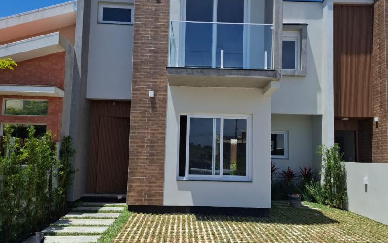 Sobrado Muito bem Construído em Garopaba