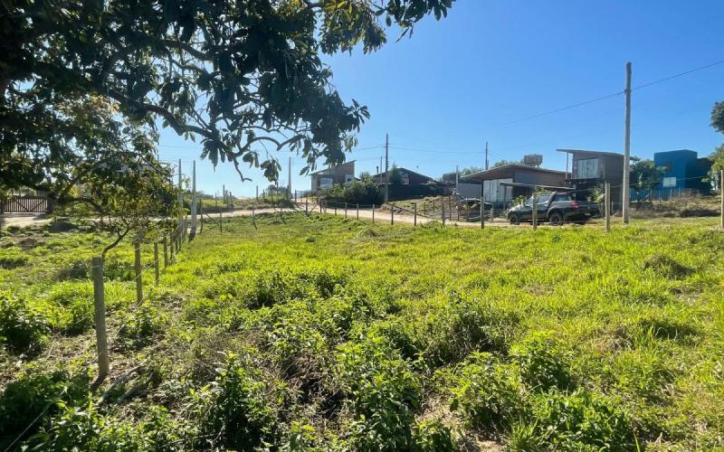 Terreno regularizado no rosa